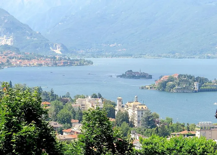 Kenya Daire Stresa